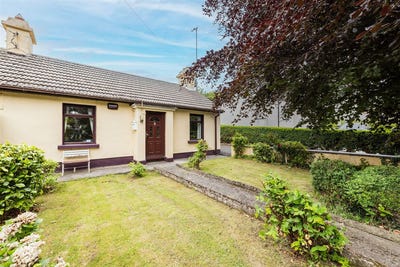 /international/ie/5-hacketstown-cottages-rush-road-skerries-dublin-210109677055/