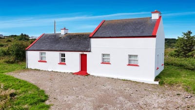 /international/ie/strand-road-keadue-burtonport-roscommon-210109685988/