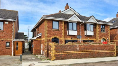 /international/ie/22-tramway-court-dublin-13-dublin-210109677485/