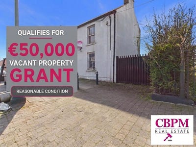 /international/ie/main-street-abbeyleix-laois-210109672508/