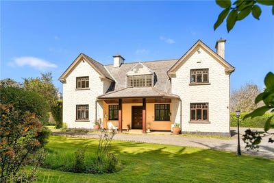/international/ie/glenhest-glenamuck-road-south-dublin-18-dublin-210109678228/