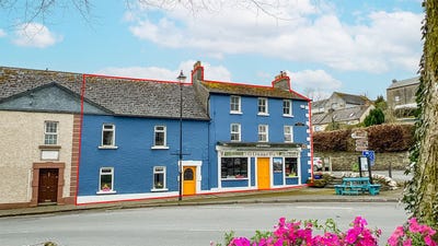 /international/ie/o-donnell-s-licensed-premises-and-residence-the-square-inistioge-kilkenny-210109676613/