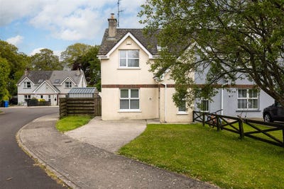 /international/ie/18-meadow-park-gorey-wexford-210109673640/