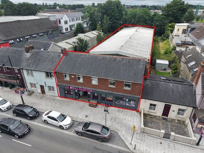 /international/ie/28-railway-street-navan-meath-210110313211/