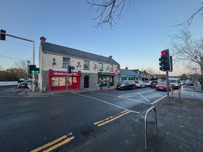 /international/ie/main-street-saggart-dublin-210109682078/