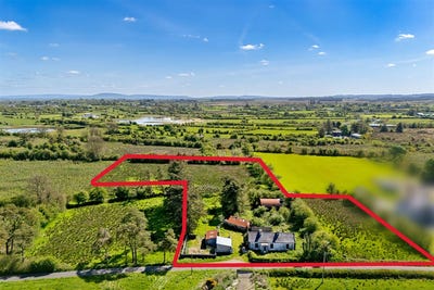 /international/ie/derelict-moylough-tubbercurry-galway-210109677026/