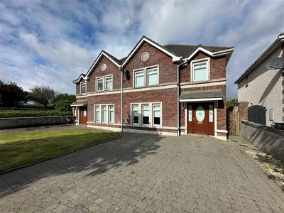 /international/ie/2-cedar-road-archerstown-wood-ashbourne-meath-210109686904/