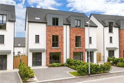 /international/ie/3-grange-oaks-avenue-dublin-18-dublin-210109685508/