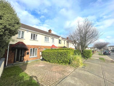 /international/ie/monastery-gate-close-dublin-22-dublin-210109685674/