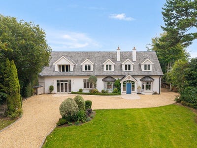 /international/ie/birchwood-house-monastery-road-enniskerry-wicklow-210110330310/