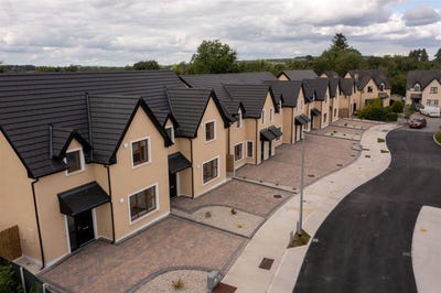 /international/ie/the-maples-strokestown-roscommon-210109681847/