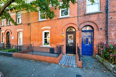 /international/ie/17-cadogan-road-with-attic-conversion-dublin-3-dublin-210110360424/