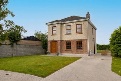 /international/ie/42-the-cross-of-newtown-ballyroan-laois-210109683429/
