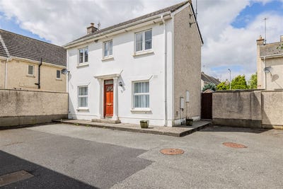 /international/ie/bremore-castle-balbriggan-dublin-210109675433/