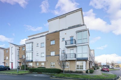 /international/ie/st-samsons-court-balgriffin-dublin-210109784187/