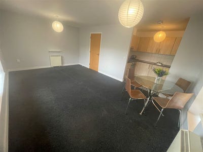 /international/ie/tramway-court-old-blessington-road-dublin-24-dublin-210109676912/