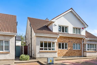 /international/ie/8-engleberg-court-mounttown-road-lower-dun-laoghaire-dublin-210110360394/