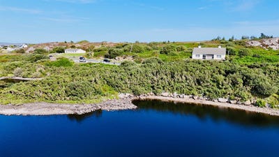 /international/ie/an-gleann-mor-carraroe-galway-210119619396/