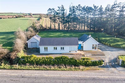 /international/ie/ask-arklow-road-gorey-wexford-210109686522/