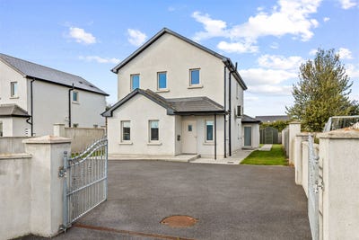 /international/ie/2-ayresfield-row-granges-road-kilkenny-kilkenny-210110360481/