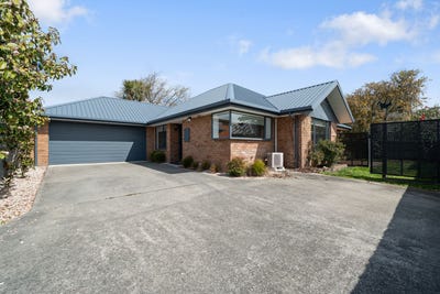 /international/nz/401-selwyn-street-addington-canterbury-380120117444/