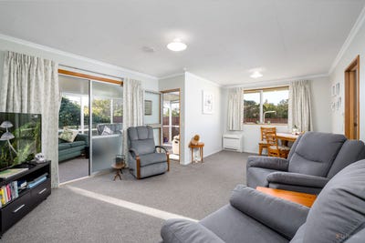 /international/nz/150-queen-street-waimate-canterbury-380119841527/