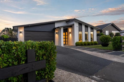 /international/nz/16-riverhead-point-drive-riverhead-auckland-380120078528/