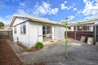 /international/nz/24b-josephine-street-caversham-otago-380119813905/