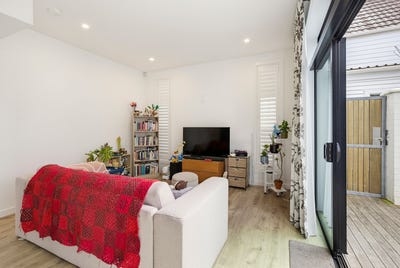 /international/nz/82c-wallace-street-mount-cook-wellington-380119939745/