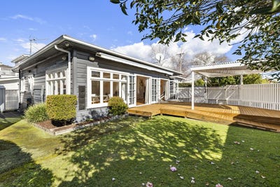 /international/nz/47-view-road-mount-eden-auckland-380119939472/