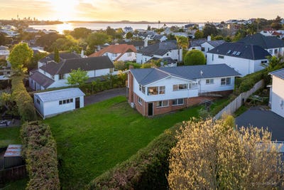 /international/nz/7a-rarangi-road-saint-heliers-auckland-380119937455/