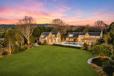 /international/nz/60-clifton-road-whitford-auckland-380119881805/