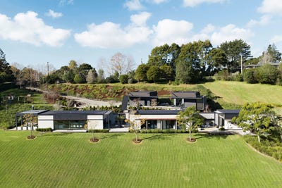 /international/nz/176-ridge-road-coatesville-auckland-380119814382/