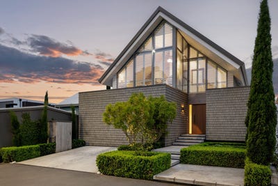 /international/nz/153-main-road-moncks-bay-canterbury-380119812340/
