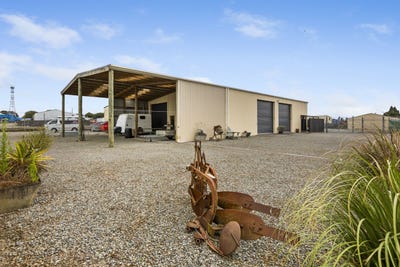 /international/nz/21c-romeo-street-stratford-taranaki-380119816559/