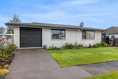 /international/nz/10-curtis-street-stratford-taranaki-380119963815/