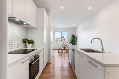 /international/nz/8-2-tahuhu-road-mount-wellington-auckland-380119833456/