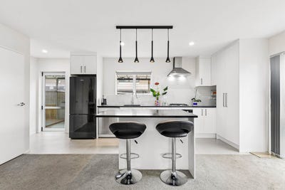/international/nz/50a-preston-road-clover-park-auckland-380119941569/
