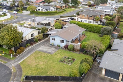 /international/nz/3-barnett-place-te-puke-bay-of-plenty-380119881678/