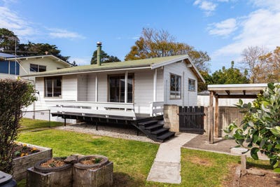 /international/nz/15-root-street-gisborne-gisborne-380119942370/