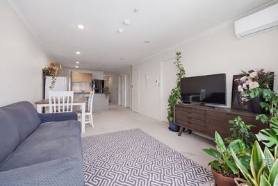 /international/nz/26-remuera-road-newmarket-auckland-380119858726/