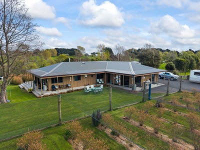 /international/nz/85-papaitonga-lake-road-ohau-bay-of-plenty-380120025972/
