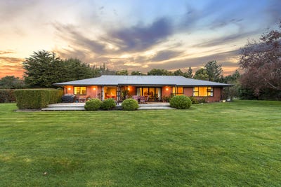 /international/nz/100-finlays-road-west-melton-canterbury-380119939504/