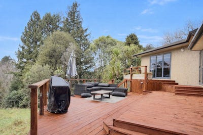 /international/nz/15-reid-road-herbert-otago-380119852879/