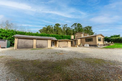 /international/nz/197-keane-road-pleasant-point-canterbury-380119826742/