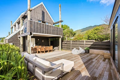/international/nz/122a-pauanui-boulevard-pauanui-coromandel-380119875955/