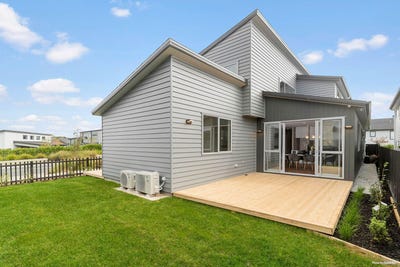 /international/nz/2-kotuitui-drive-wainui-auckland-380119809004/