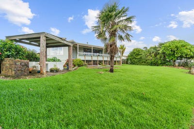 /international/nz/444-hillview-road-bombay-auckland-380119815037/