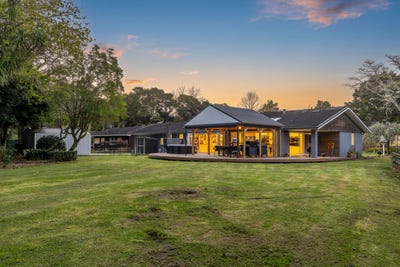 /international/nz/77-kaipara-flats-road-warkworth-auckland-380119941497/