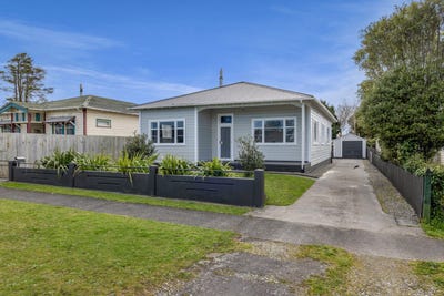 /international/nz/36-cloten-road-stratford-taranaki-380119940723/